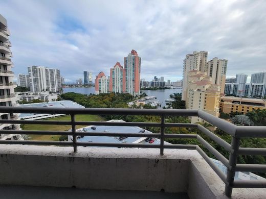 Residential complexes in Aventura, Miami-Dade