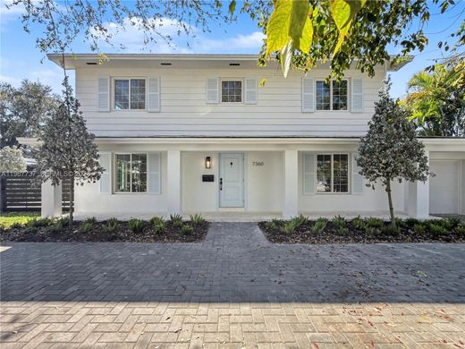 Villa in Pinecrest, Miami-Dade