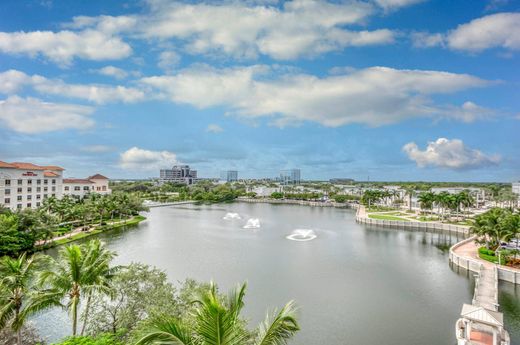 Residential complexes in Palm Beach Gardens, Palm Beach