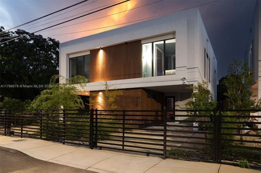 マイアミ, Miami-Dade Countyのタウンハウス