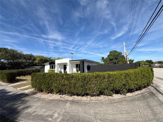 Villa in Deerfield Beach, Broward County