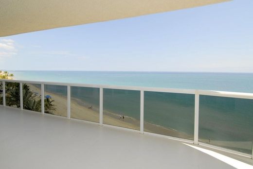 Residential complexes in Fort Lauderdale, Broward County