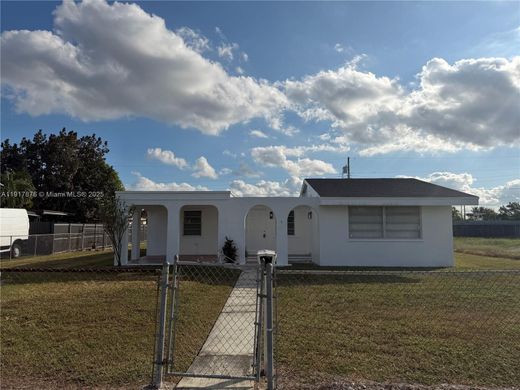 Villa in Miami, Miami-Dade County