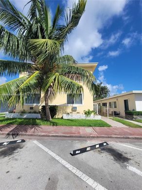 콘도미니엄 / Miami Beach, Miami-Dade County