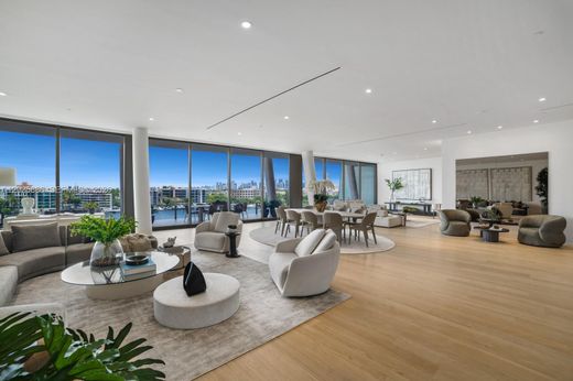 Complexes résidentiels à Coconut Grove, Comté de Miami-Dade
