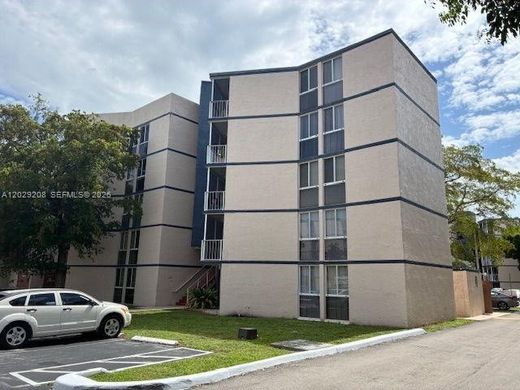 Residential complexes in Hialeah, Miami-Dade