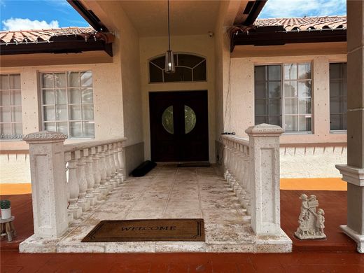 빌라 / Miami Terrace Mobile Home, Miami-Dade County