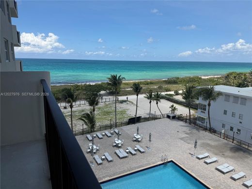 Residential complexes in Surfside, Miami-Dade