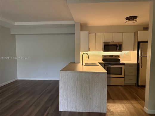 Residential complexes in Oakland Park, Broward County