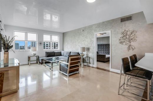 Жилой комплекс, Sunny Isles Beach, Miami-Dade County