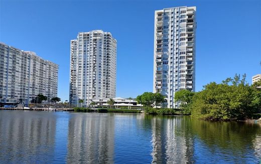 Residential complexes in Aventura, Miami-Dade