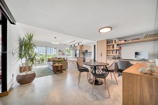 Kamienica w Miami Beach, Miami-Dade County