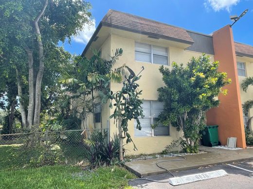 Townhouse in Davie, Broward County