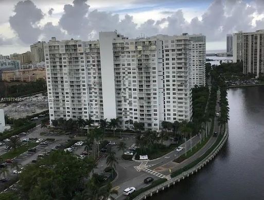 Жилой комплекс, Aventura, Miami-Dade County