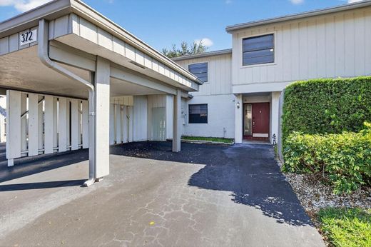 Townhouse in Deerfield Beach, Broward County