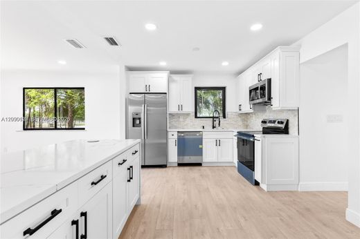 Villa - Davie, Broward County