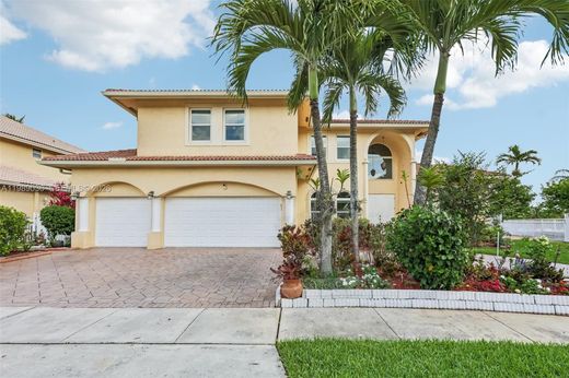 Villa - Pembroke Pines, Broward County