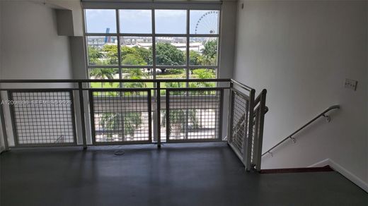 Edificio en Miami, Miami-Dade County