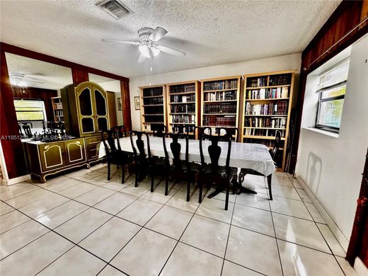 Villa in North Miami Beach, Miami-Dade
