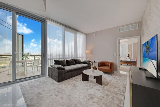 Residential complexes in Miami, Miami-Dade