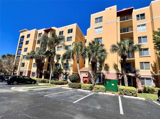 Residential complexes in Hypoluxo, Palm Beach