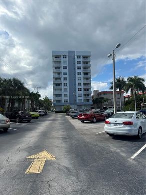 Complesso residenziale a Hallandale Beach, Broward County