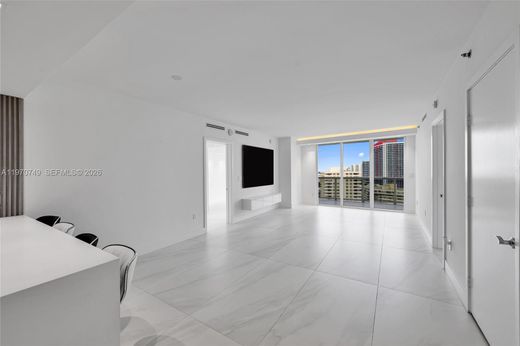 Complesso residenziale a Hallandale Beach, Broward County