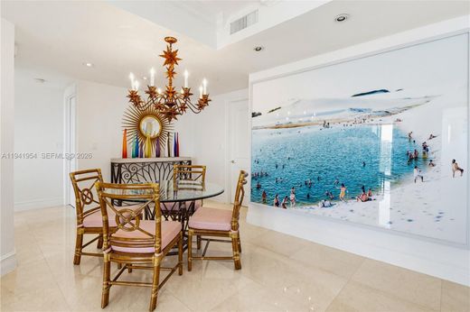 Wohnkomplexe in Key Biscayne, Miami-Dade County