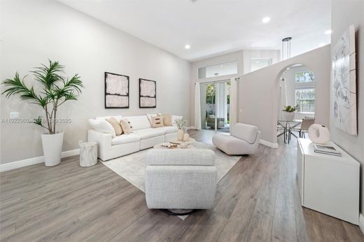 Villa - Weston, Broward County