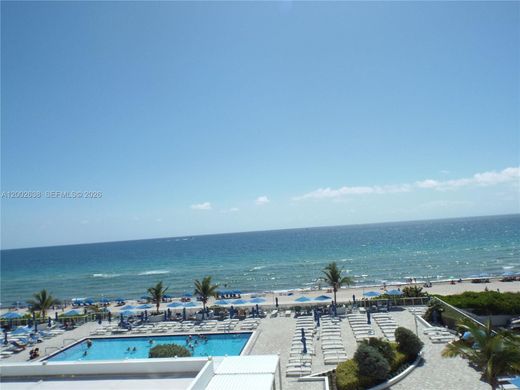Complesso residenziale a Hallandale Beach, Broward County