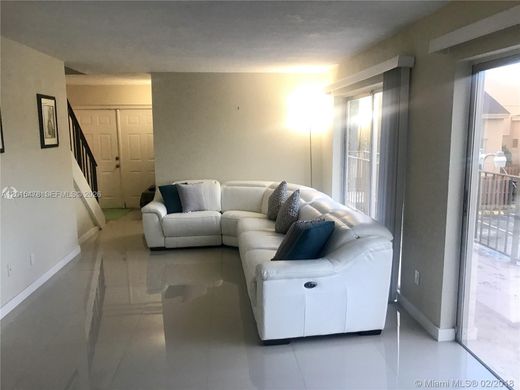 Residential complexes in Miami, Miami-Dade