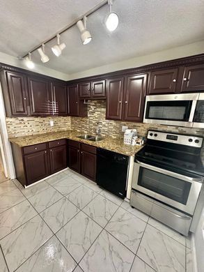 Complexos residenciais - Lauderhill, Broward County