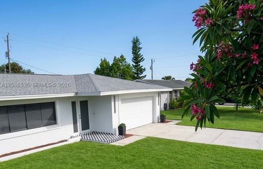 Villa in Cape Coral, Lee County