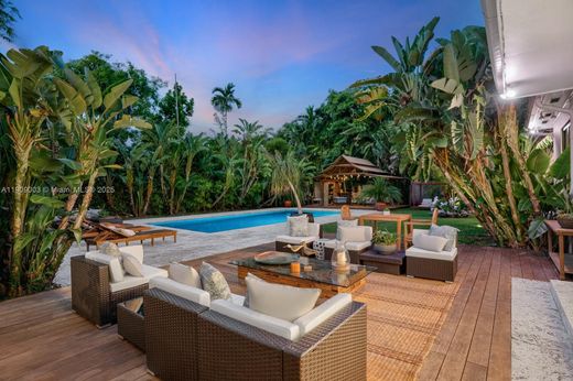 ﻓﻴﻼ ﻓﻲ ميامي، فلوريدا, Miami-Dade County