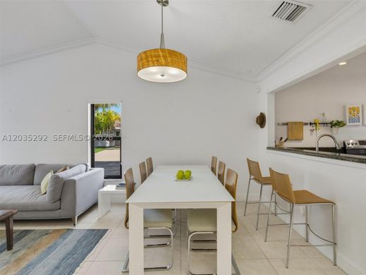 Townhouse in Miami, Miami-Dade