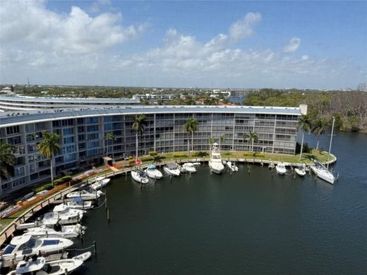 公寓楼  Deerfield Beach, Broward County