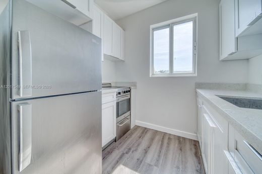 Complesso residenziale a Miami, Miami-Dade County