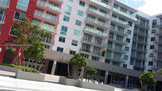 Residential complexes in Doral, Miami-Dade