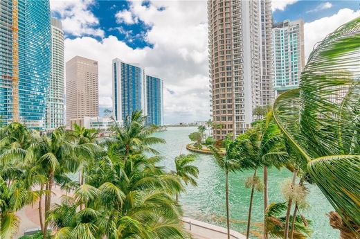 Komplex apartman Miami, Miami-Dade County