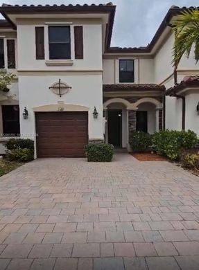 Townhouse in Hialeah, Miami-Dade