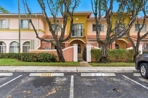 Townhouse in North Lauderdale, Broward County