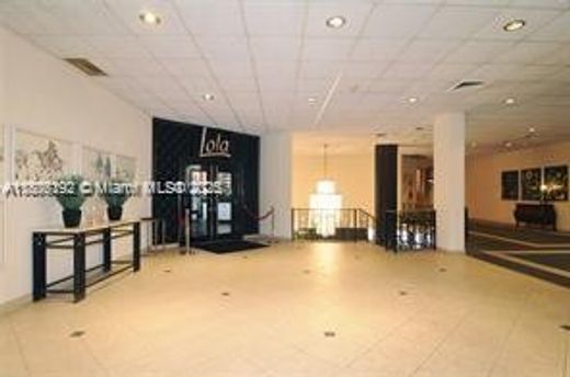 Residential complexes in Miami Beach, Miami-Dade