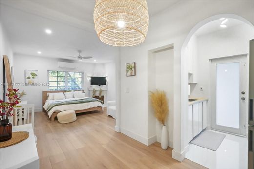 Complesso residenziale a Miami Beach, Miami-Dade County