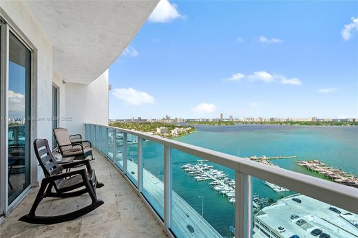 Complesso residenziale a North Bay Village, Miami-Dade County
