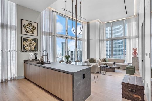 Komplex apartman Miami, Miami-Dade County