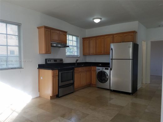 Kamienica w Miami, Miami-Dade County
