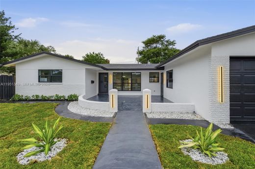 Villa in Oakland Park, Broward County