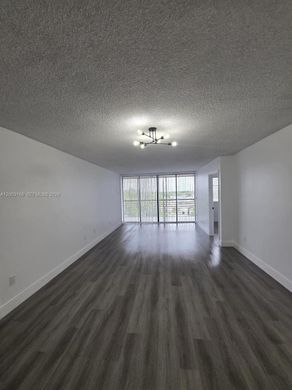 Residential complexes in Miami, Miami-Dade
