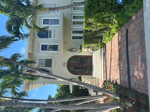 ‏בניין ב  Palm Beach, Palm Beach County