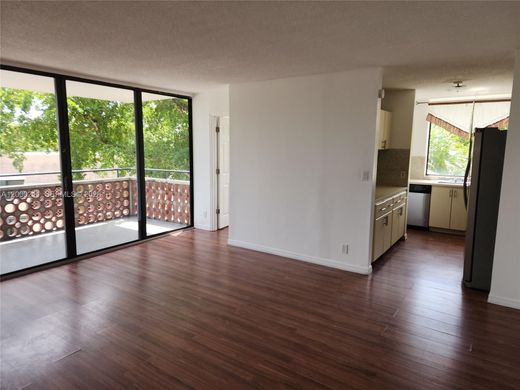 Residential complexes in Lauderhill, Broward County